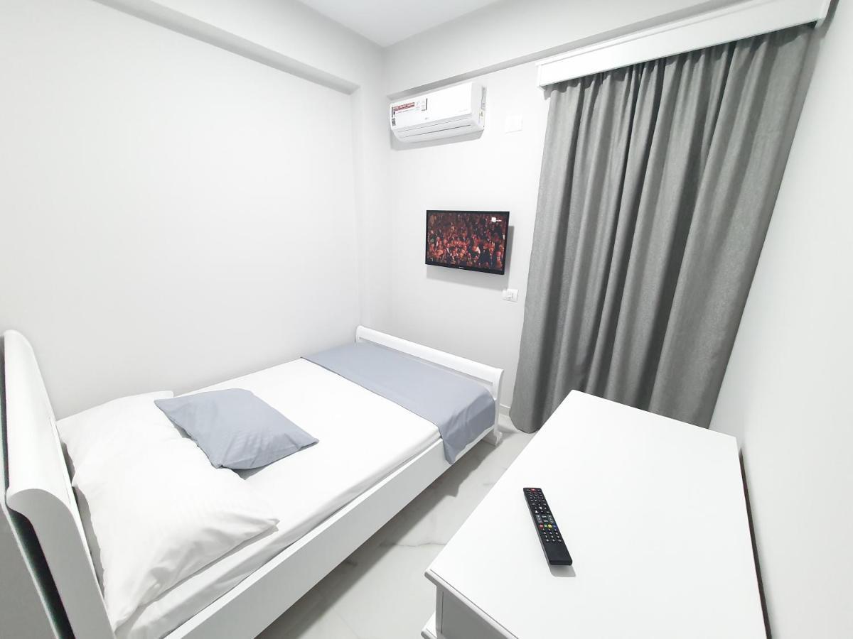 Hotel Il Mio à Ksamil Chambre photo
