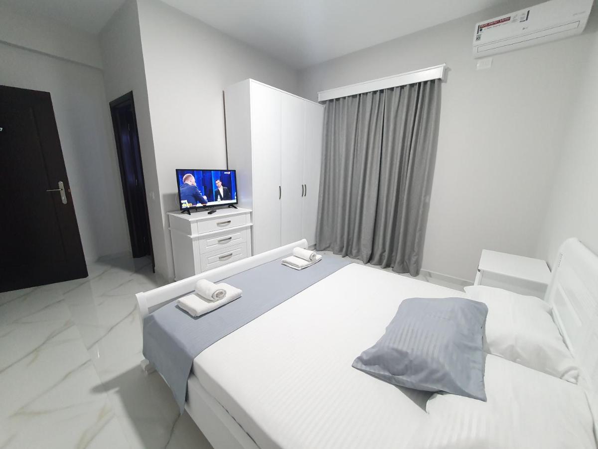 Hotel Il Mio à Ksamil Extérieur photo