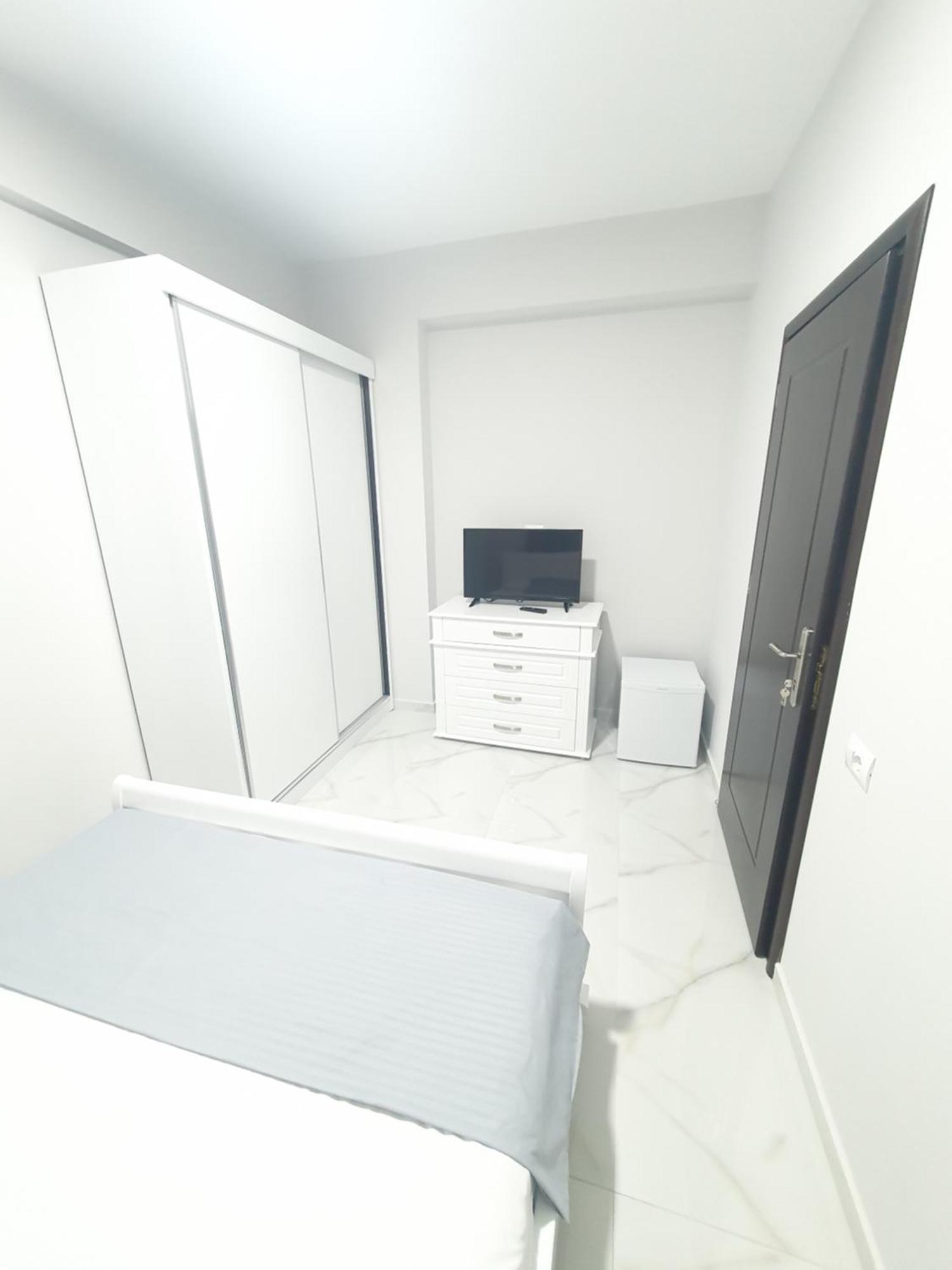 Hotel Il Mio à Ksamil Chambre photo